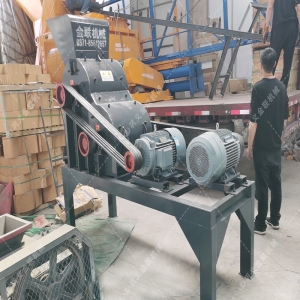 46小型雙級粉碎機發貨圖片_發往甘肅慶陽_破碎煤