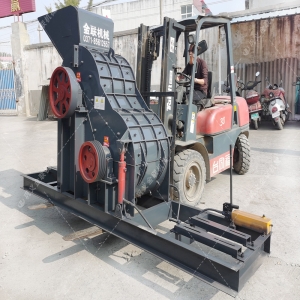 SCF1100X1000大型雙級粉碎機發貨圖片_發往甘肅平陽_破碎煤矸石